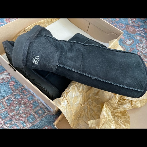 UGG Tall boots size 9 - Picture 7 of 11